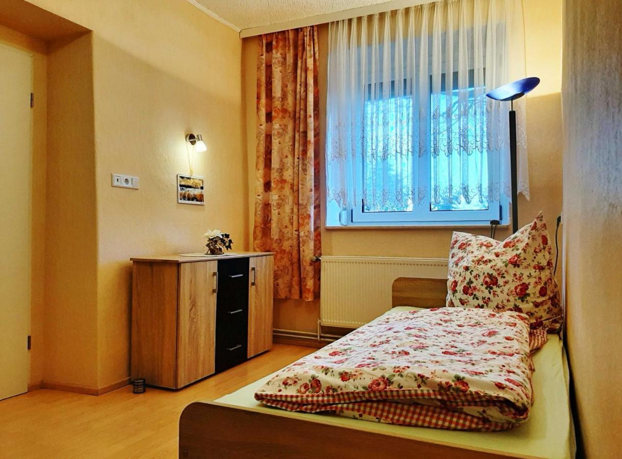 Ferienwohnung Helbig Tätzschwitz エクステリア 写真